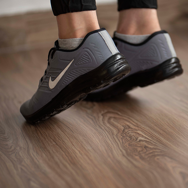 خرید اینترنتی کفش مردانه Nike